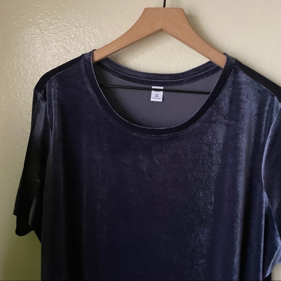 Old Navy | Velvet Tee - Picture 3 of 8
